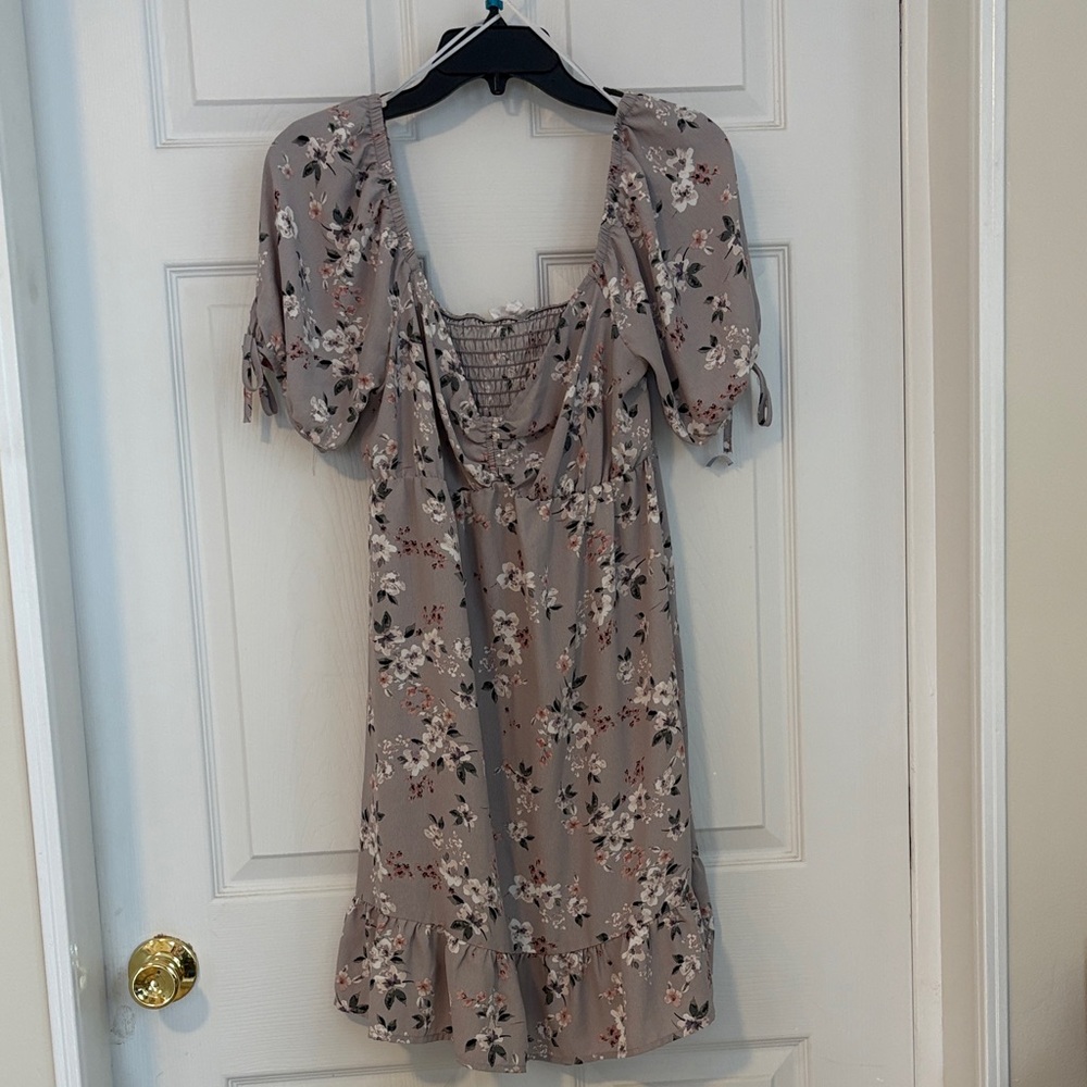 Socialite Floral Puff Sleeve Mini Dress - Taupe and Black